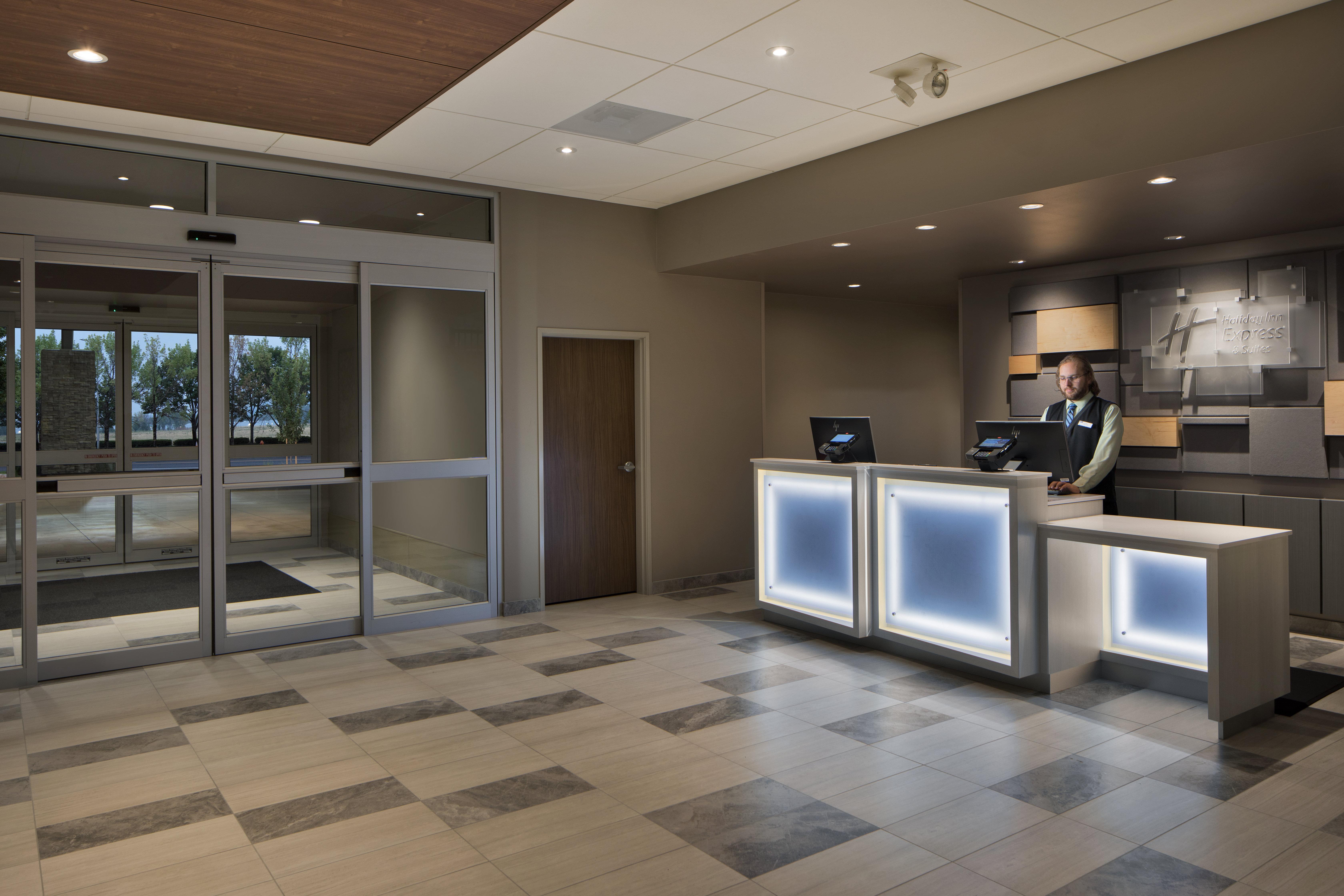 Holiday Inn Express & Suites - Portland Airport - Cascade Stn By Ihg Ngoại thất bức ảnh