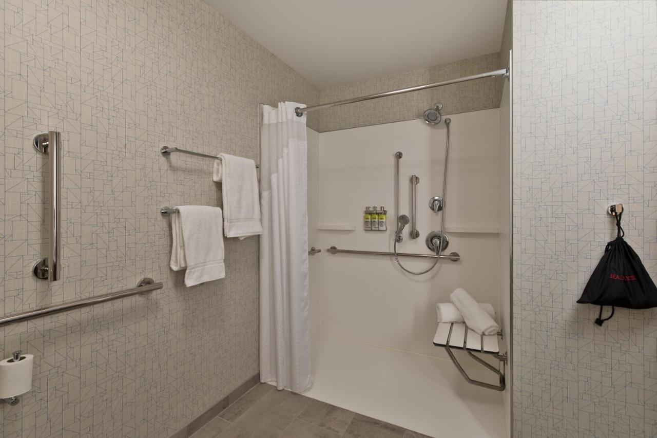 Holiday Inn Express & Suites - Portland Airport - Cascade Stn By Ihg Ngoại thất bức ảnh